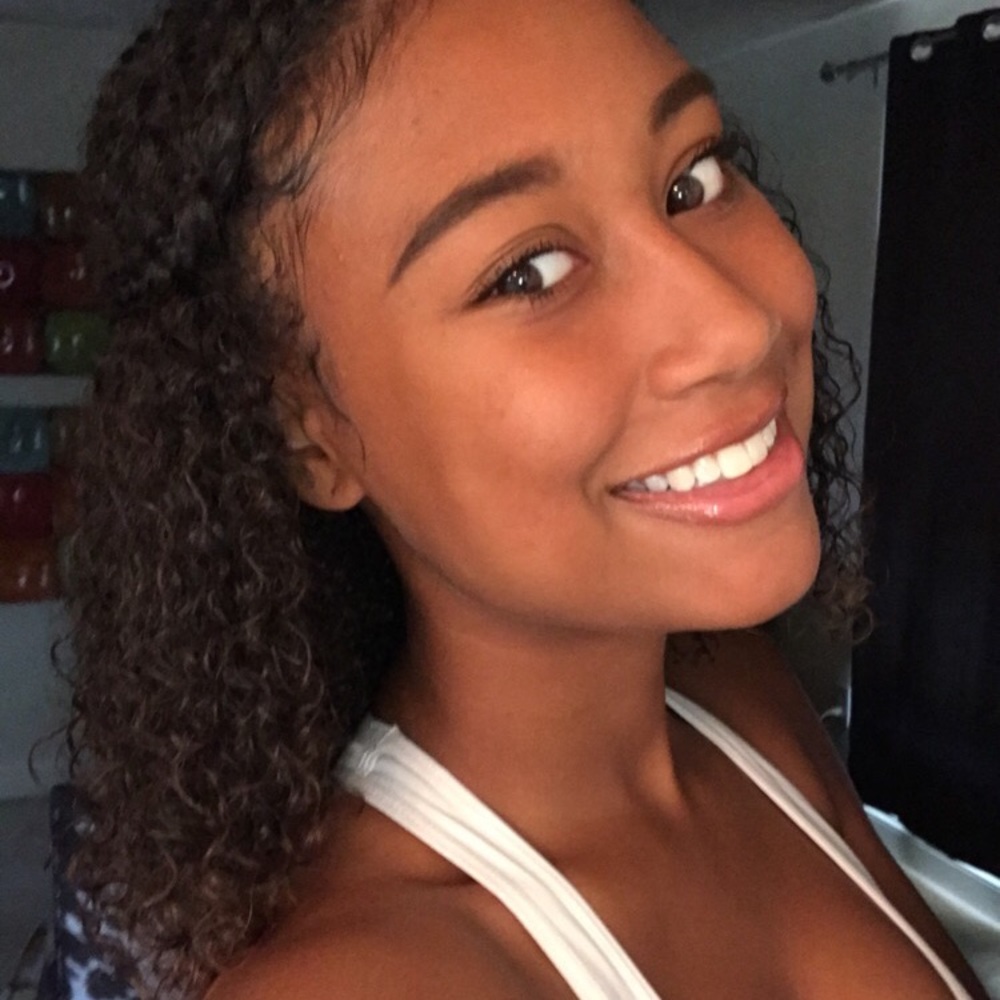 Meet your Posher, Jada